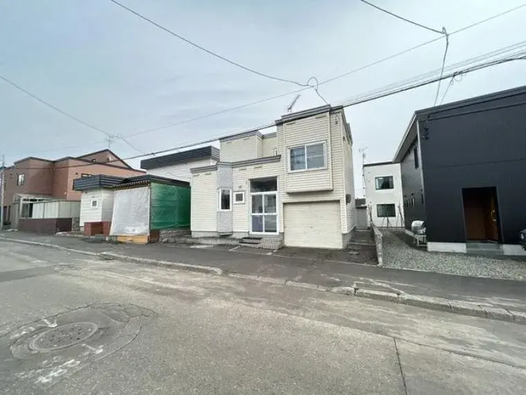 Akiya in Sapporo