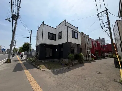 Akiya in Nishi Ward