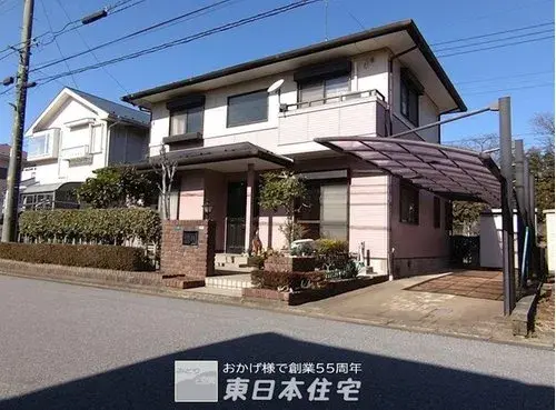 Akiya in Shiroi