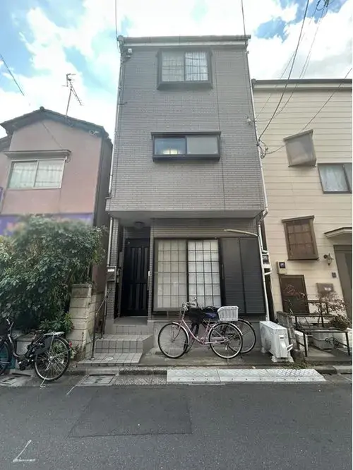 Akiya in Adachi Ward