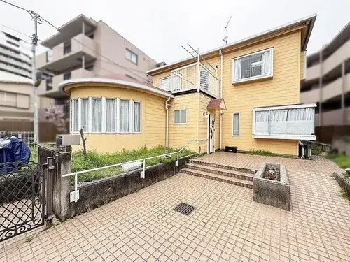 Akiya in Kita Ward
