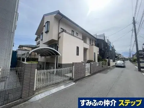Akiya in Ayase