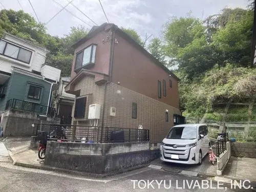 Akiya in Isogo Ward