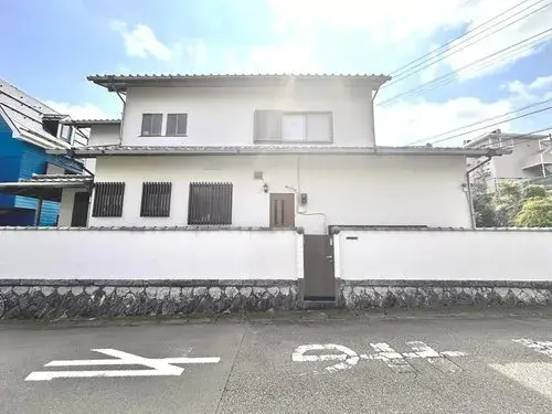 Akiya in Yamato