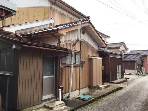 Toyama Prefecture Uozu City 5DK+S Property (3)
