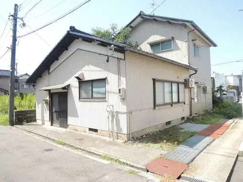 Akiya in 金沢市