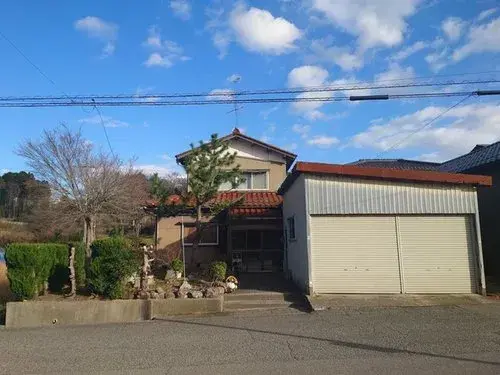 Akiya in Komatsu