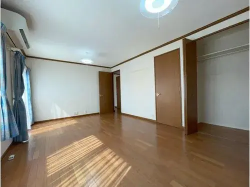 2-Story Property Kuwana City Mie Prefecture (5)