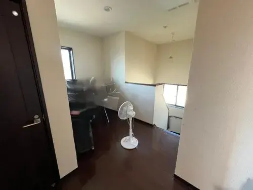Casa unifamiliar de dos plantas, Ciudad de Omihachiman, Prefectura de Shiga (2)