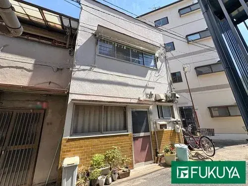 Akiya in Osaka