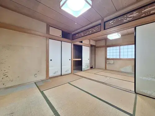 5DK+2S Daito City, Osaka Prefecture (11)