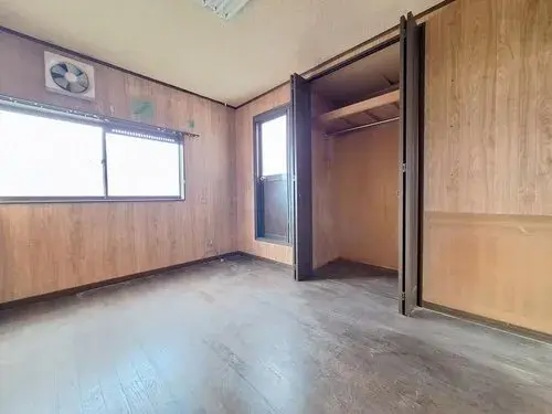 5DK+2S Daito City, Osaka Prefecture (13)