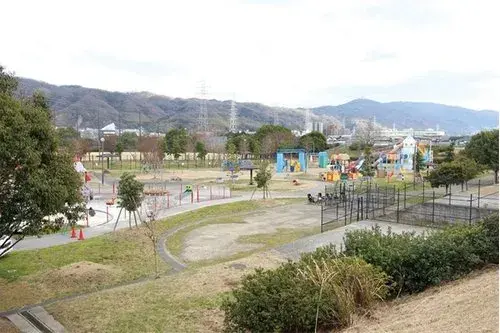 5DK+2S Daito City, Osaka Prefecture (20)