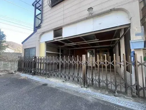 5DK+2S Daito City, Osaka Prefecture (4)