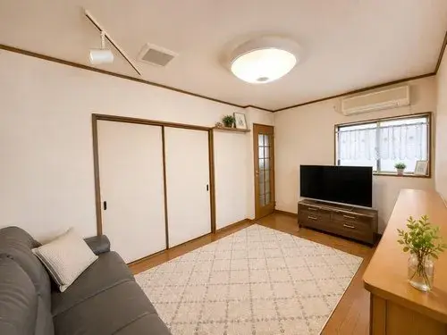 Akiya in Osaka