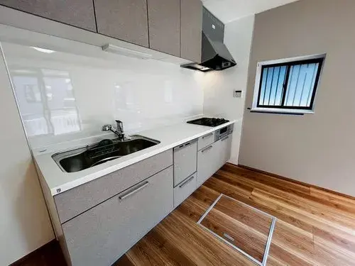 Osaka Prefecture Kishiwada City 4-Bedroom Property (16)