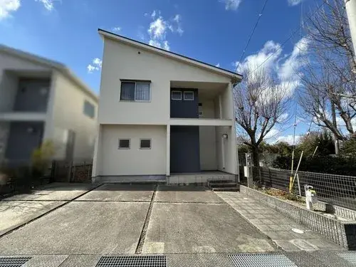 Akiya in Tondabayashi