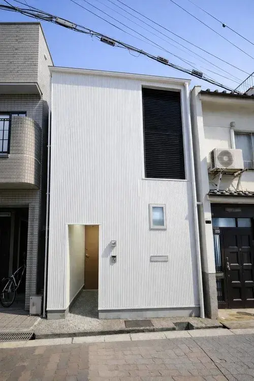 Akiya in Osaka