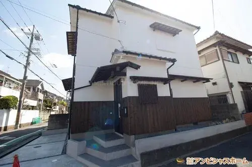 Akiya in Neyagawa