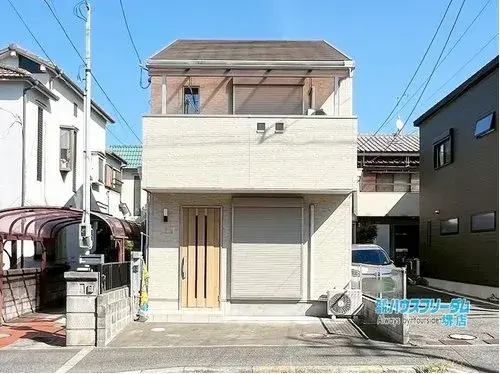 Akiya in Naka Ward