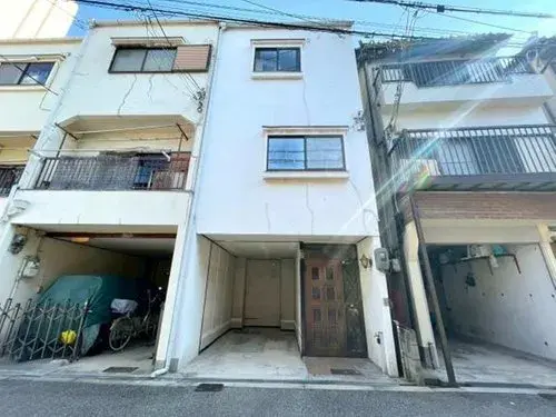 Akiya in Ville d'Osaka