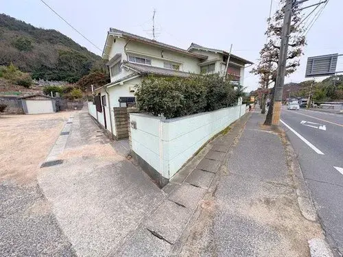 Slide 4