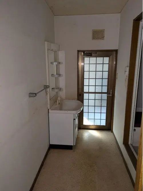 4LDK Property Hofu City Yamaguchi Prefecture (10)