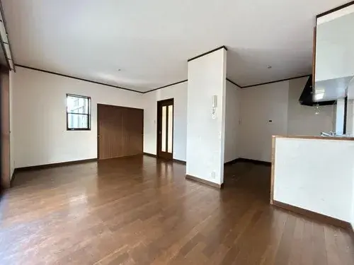 5LDK Property Chikushino City Fukuoka Prefecture (8)