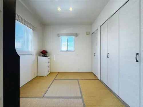 Two-Story Home with Ample Storage Kumamoto City Kumamoto Prefecture (2)