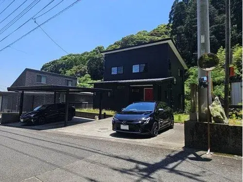 Akiya in Aira