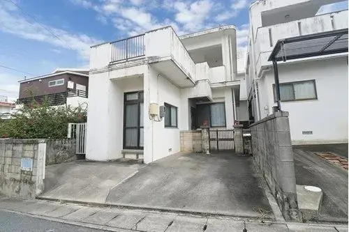Akiya in Urasoe