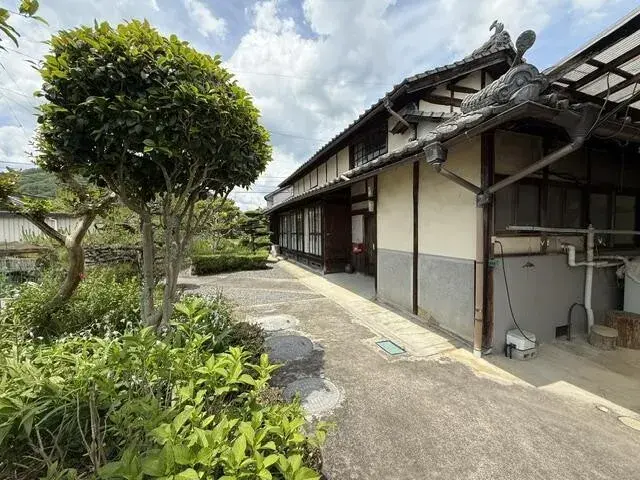 5DK Property Maniwa City Okayama Prefecture (2)