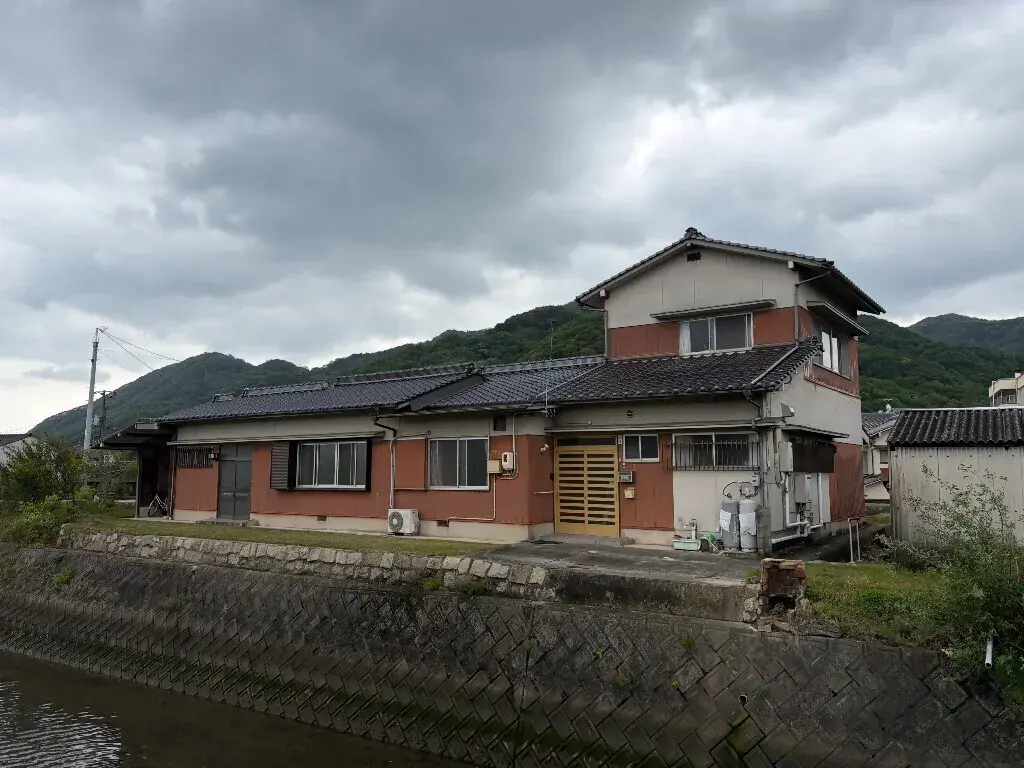 Akiya in Mihara