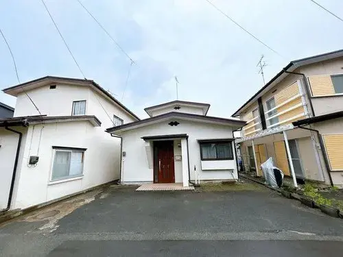 Akiya in Takizawa