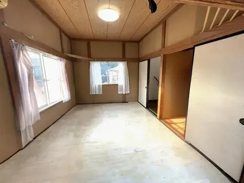 Двухэтажный дом, город Utsunomiya, префектура Tochigi (2)