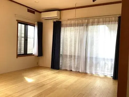 Akiya in بلدة ميبو