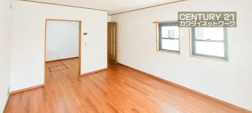 Two-Story House Kuki City Saitama Prefecture (2)