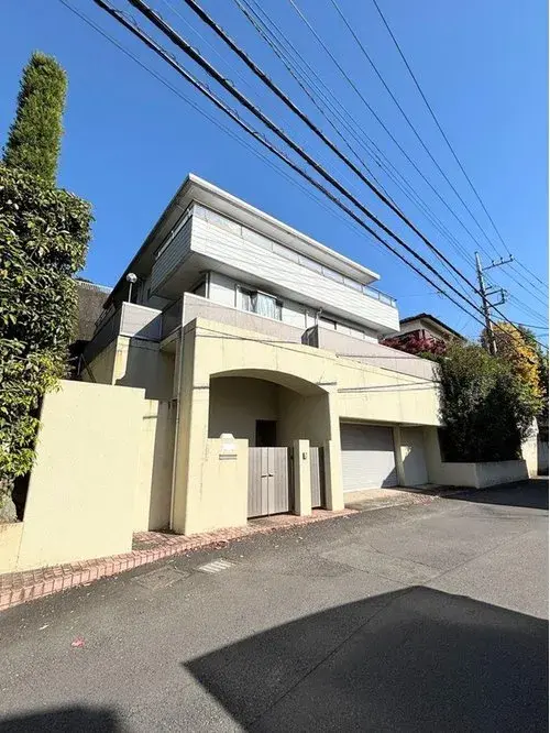 Akiya in Chofu