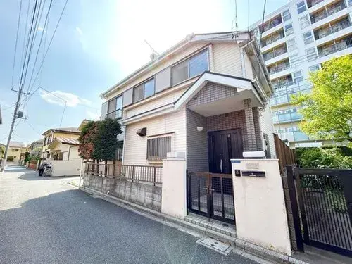 Akiya in 三鷹市