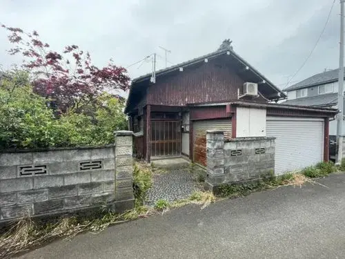 Akiya in Gosen