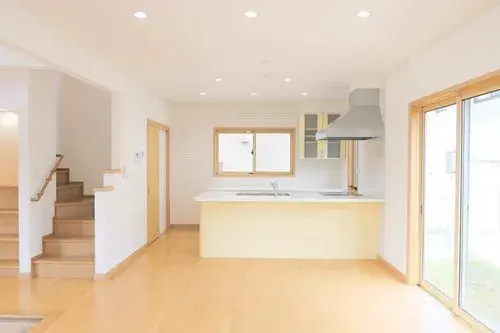 2-Story House with LDK 15+ Tatami and Ample Storage Niigata City, Niigata Prefecture (3)