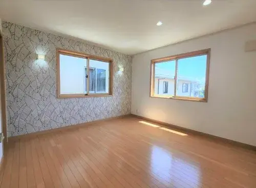 2-Story House with LDK 15+ Tatami and Ample Storage Niigata City, Niigata Prefecture (5)