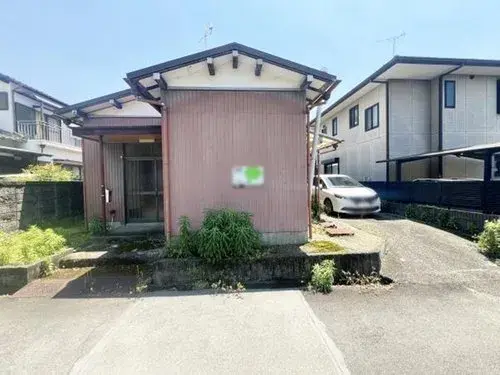 Akiya in Fuji