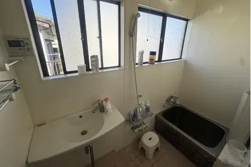2-Bedroom 2-Story Property Atami City Shizuoka Prefecture (6)