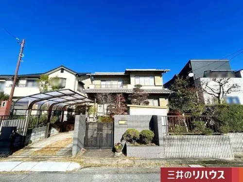 Akiya in Miyoshi