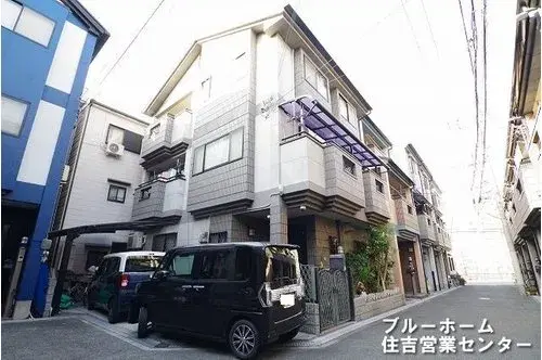 Akiya in Osaka