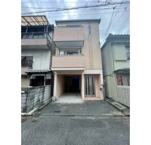 Akiya in Neyagawa