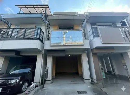 Akiya in Osaka