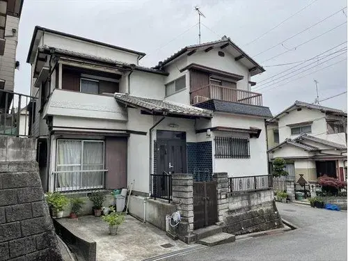 Akiya in Kashiwara