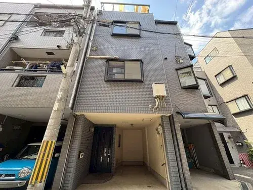 Akiya in Osaka